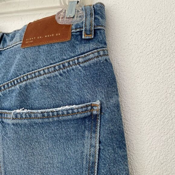 Zara Woman's The 90’s Bermuda Distressed High Waisted Denim Jean Shorts Size‎ 2 - Picture 7 of 12